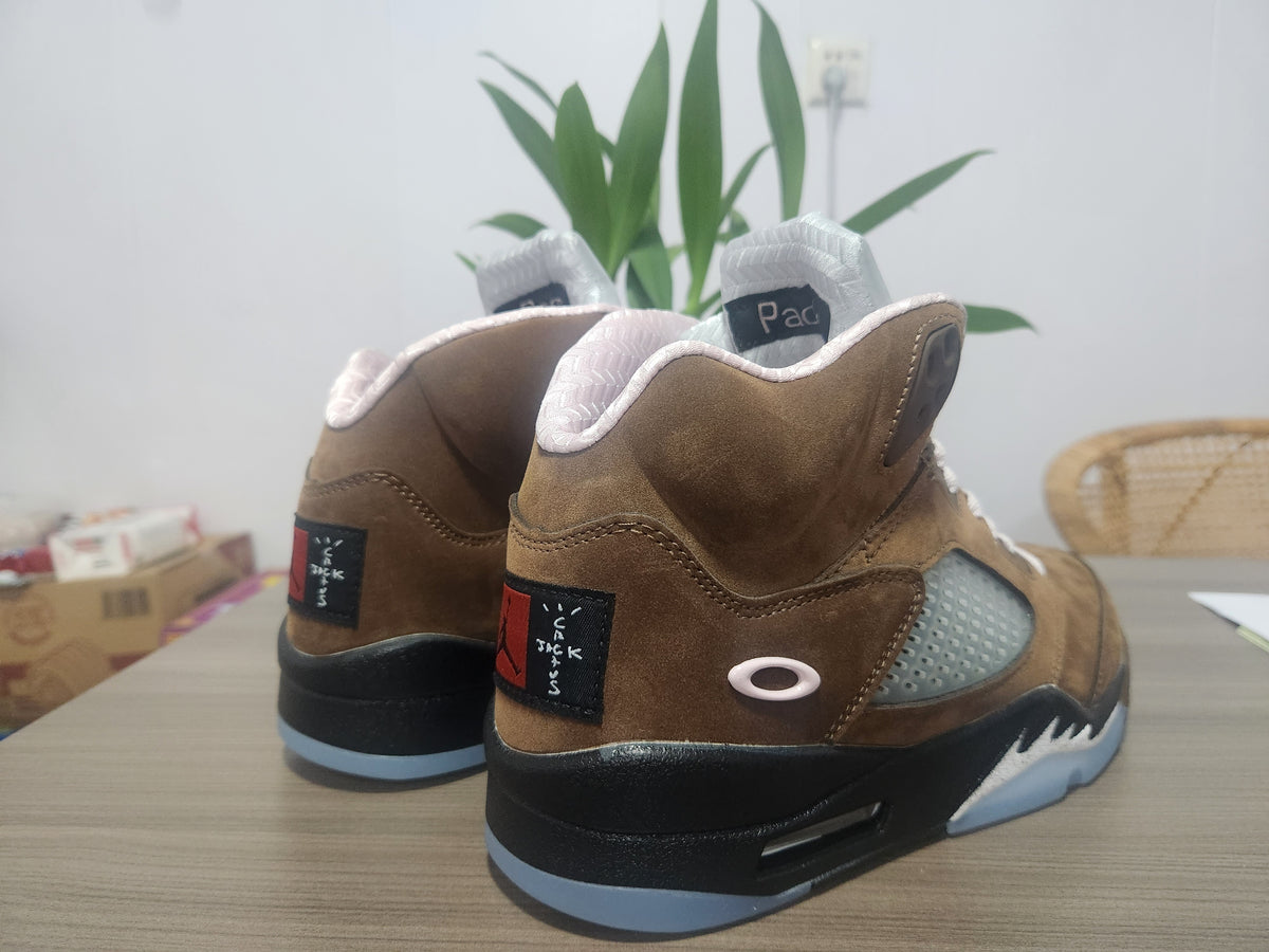 Air Jordan High-Top Sneakers - Brown & Black
